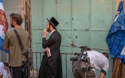 Far-right Israeli minister Ben Gvir storms Al-Aqsa mosque compound with hundreds of followers