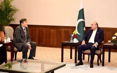 President Zardari invites investment in 'priority sectors' on China visit