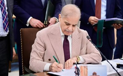 PM Shehbaz stresses importance of 'strong security' ahead of budget presentation